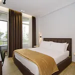 Palm Side Hotel *