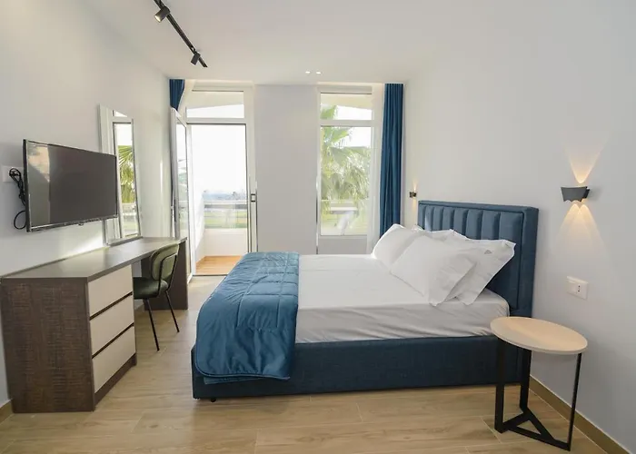 Palm Side فندق *